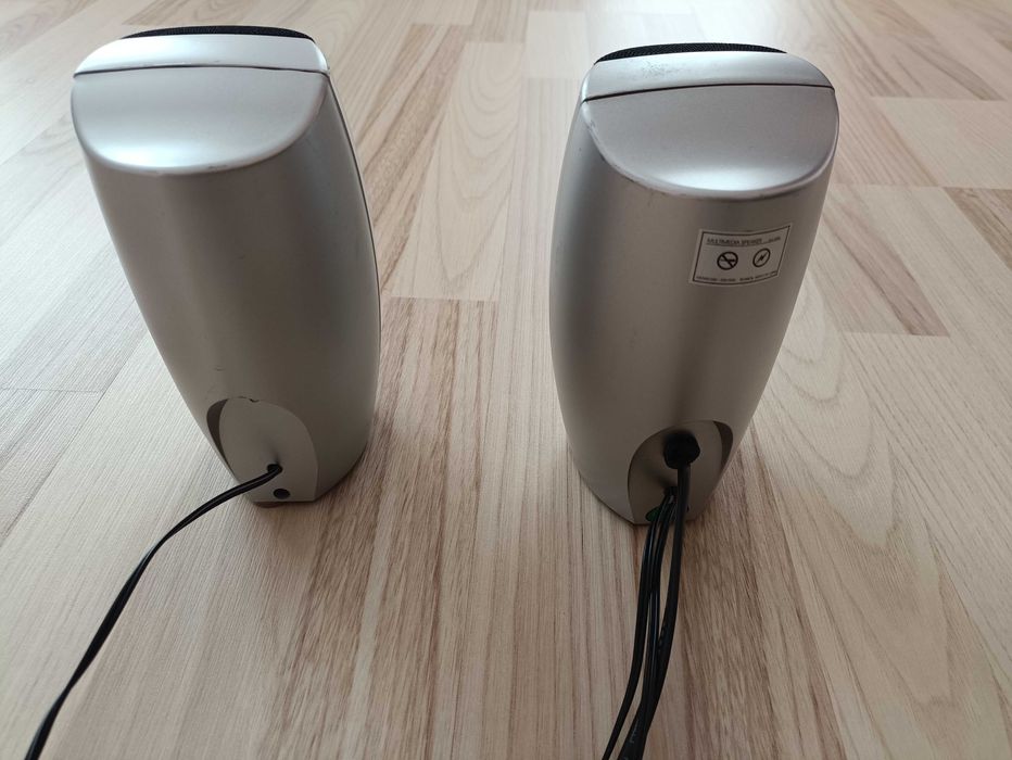 Тонколонки за компютър - Delux