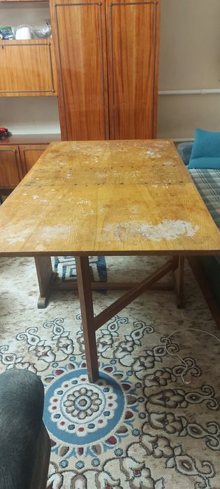 Продам стол раскладной устойчивый надёжный