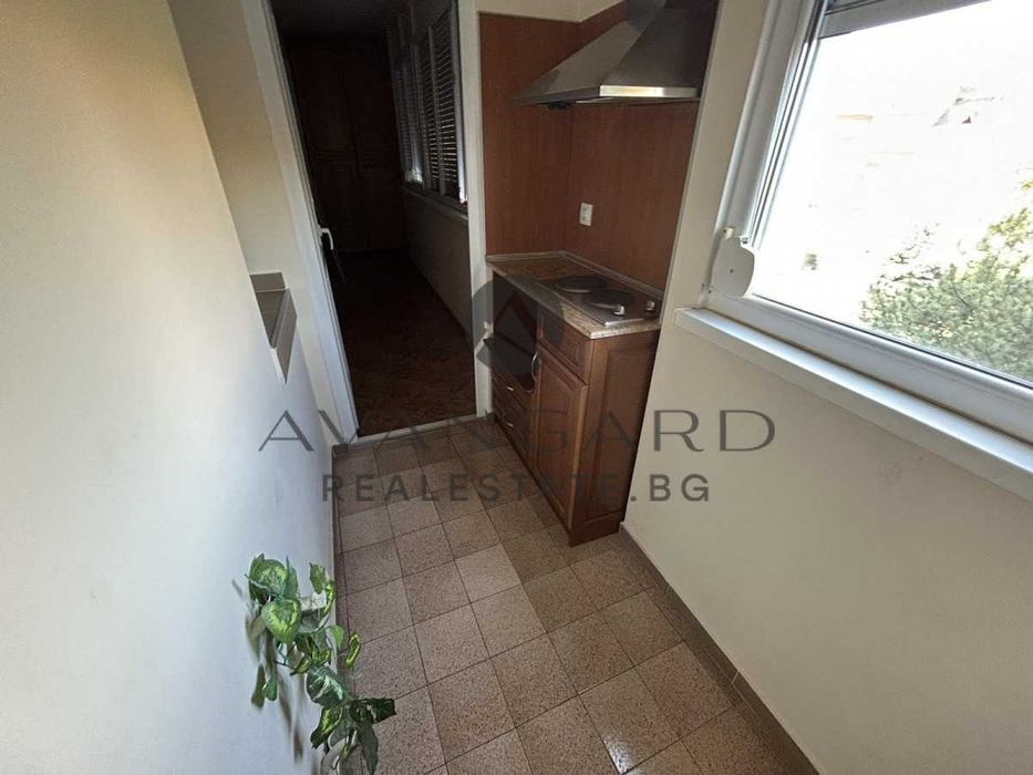 Продава се Тристаен апартамент в Пловдив, Център - 80 кв.м за 2933 €/кв.м - Снимка #10