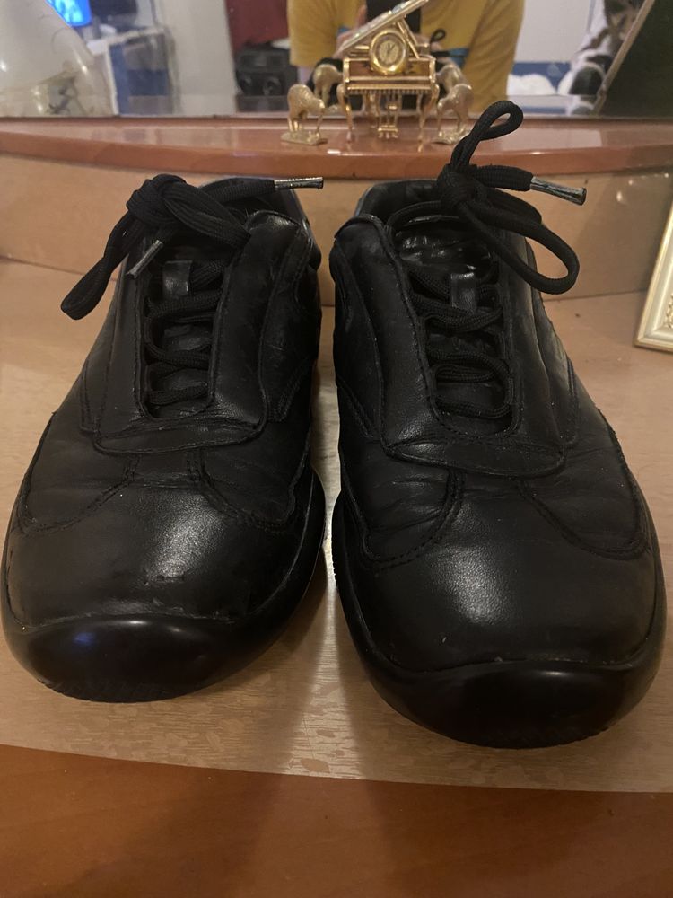 Vand sau Schimb Pantofi Prada originali