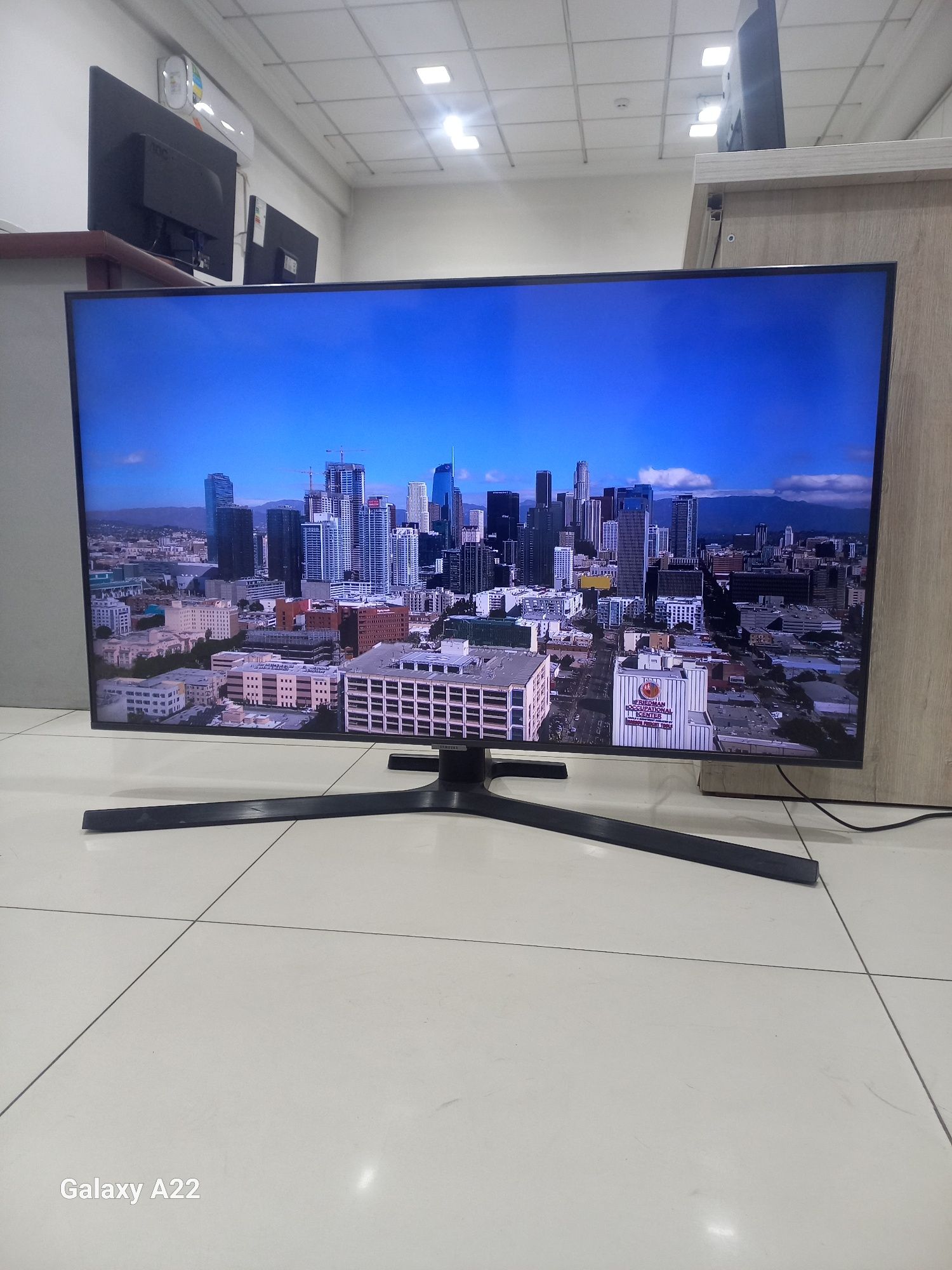 Телевизор Samsung UE43AU7500U