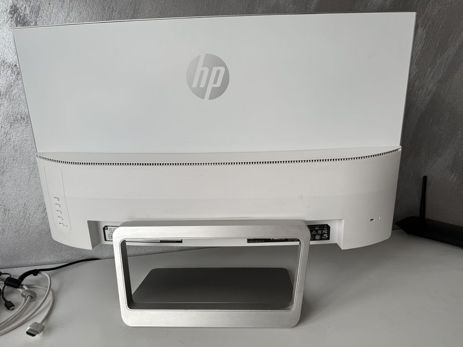 Монитор HP 27c-series