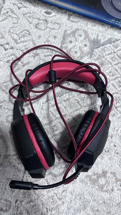 Продаю наушники Sven AP-U988MV