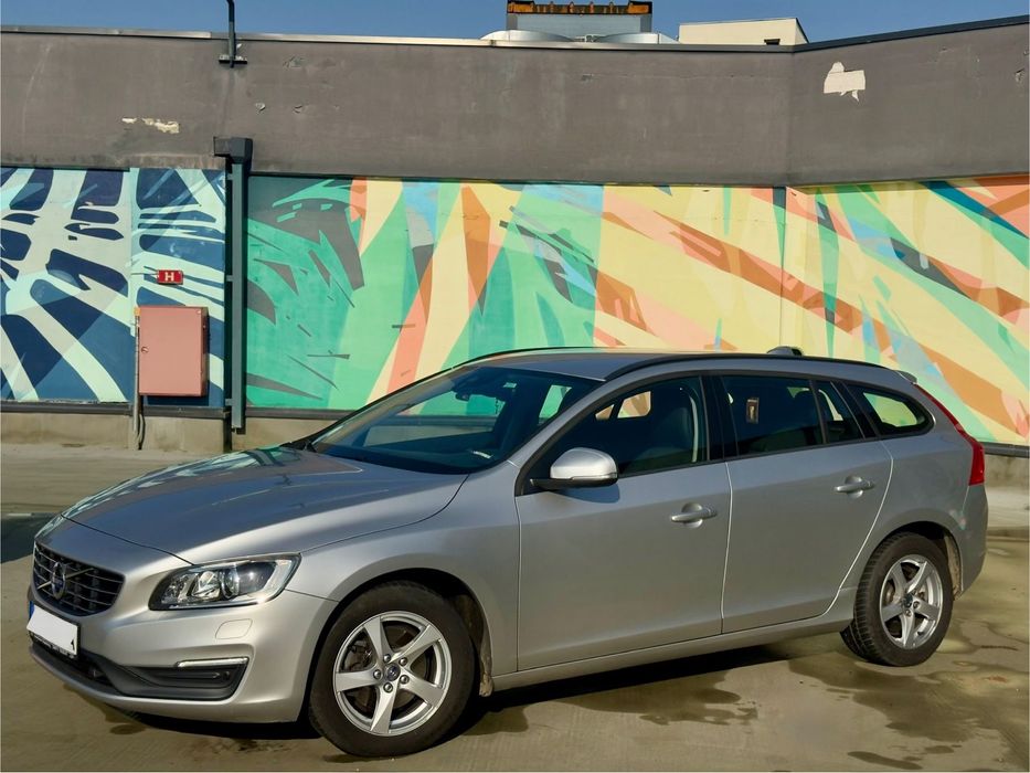 Volvo V60 Volvo V60 - 2.0 diesel 5 cilindri - automată