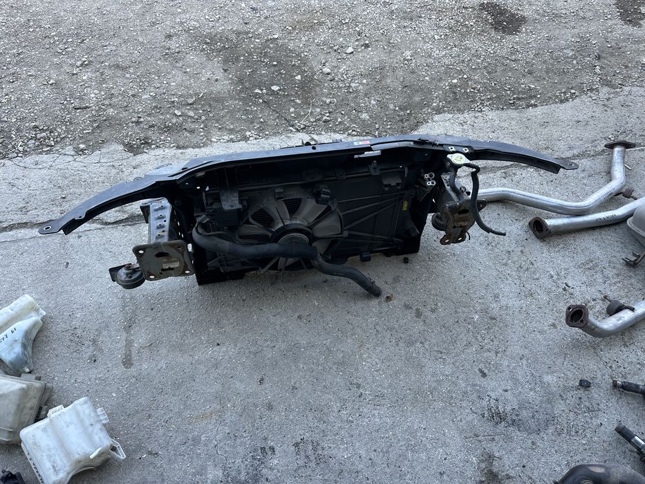 Преден панел/Очиларка за Мазда 5!