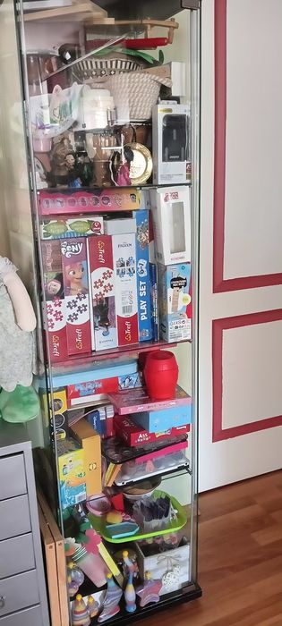Dulap de sticla Ikea