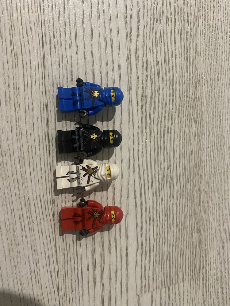 Vand lot figurine lego ninjago pilot