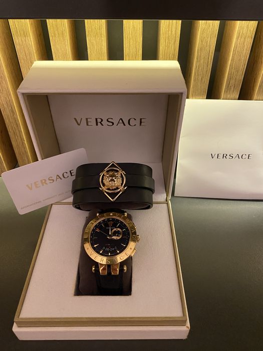 Versace V-Race GMT Alarm 46mm Gold Plated 18K