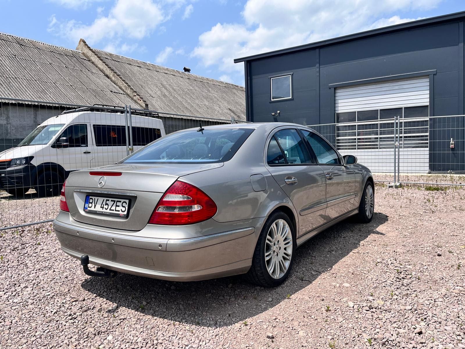 Superb Mercedes E270 CDI Avantgarde 2004 cu factură