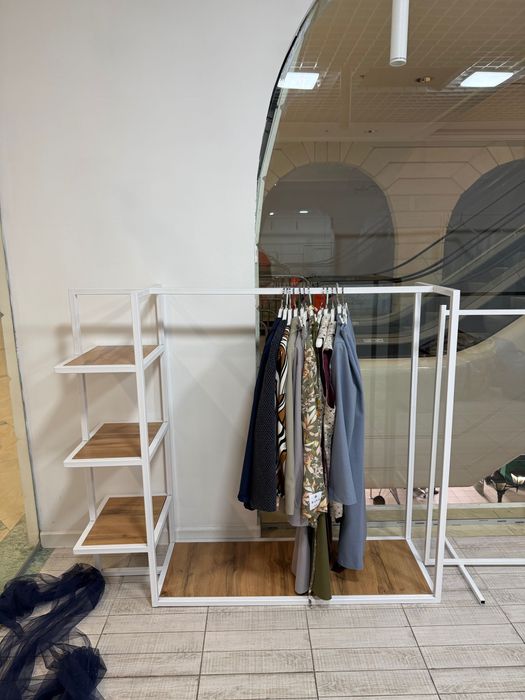 Реил с полочками