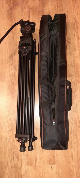 Tripod Cayer BV30L fluid head 1.9 m