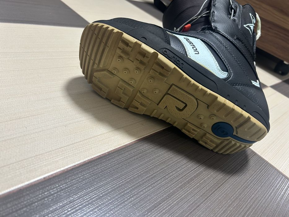 Vand ghete Burton dama