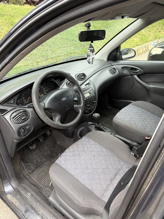 Ford Focus 1.6 benzina 2001