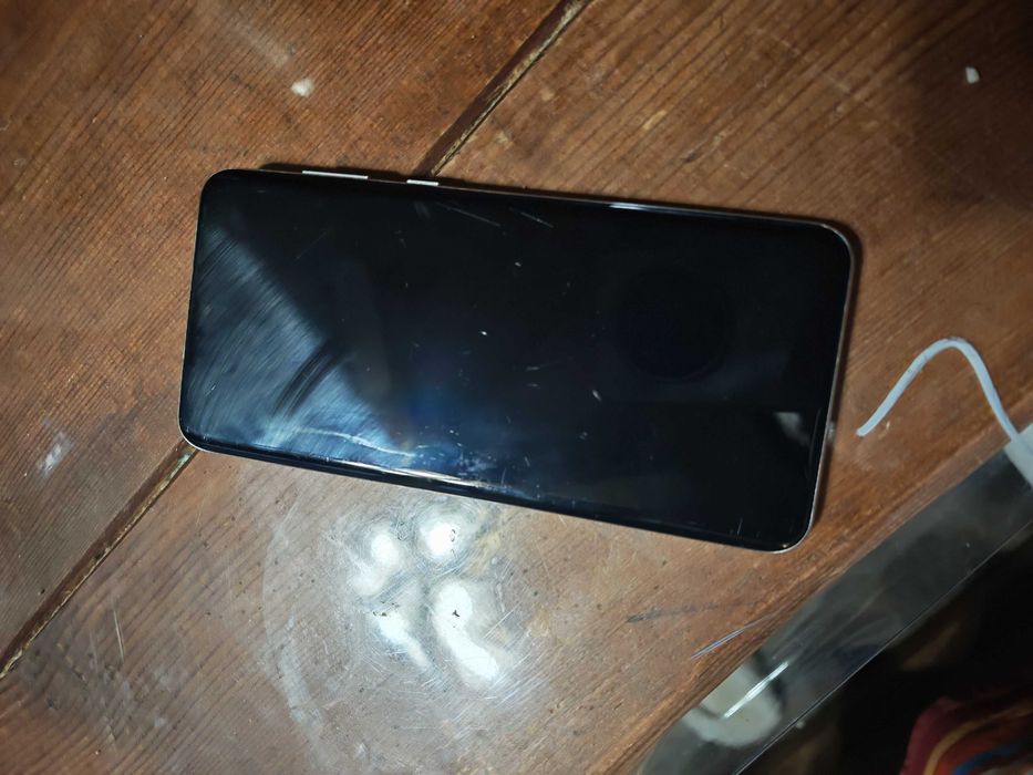 Продавам Huawei P60 Pro – White Rococo Pearl.