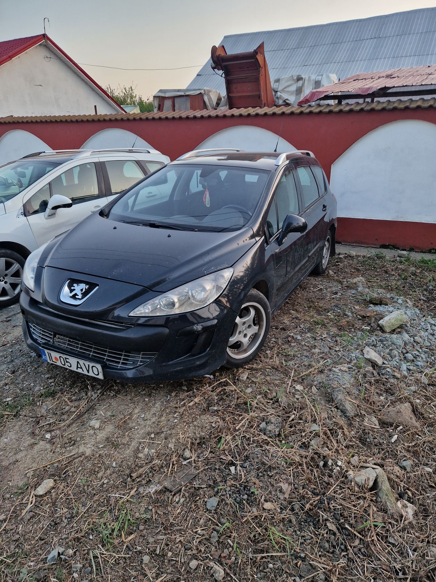 Peugeot 308 sw 1.6 diesel , 2 la preț de 1