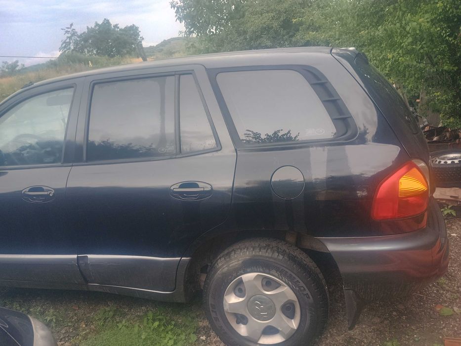 Vând Hyundai santafe
