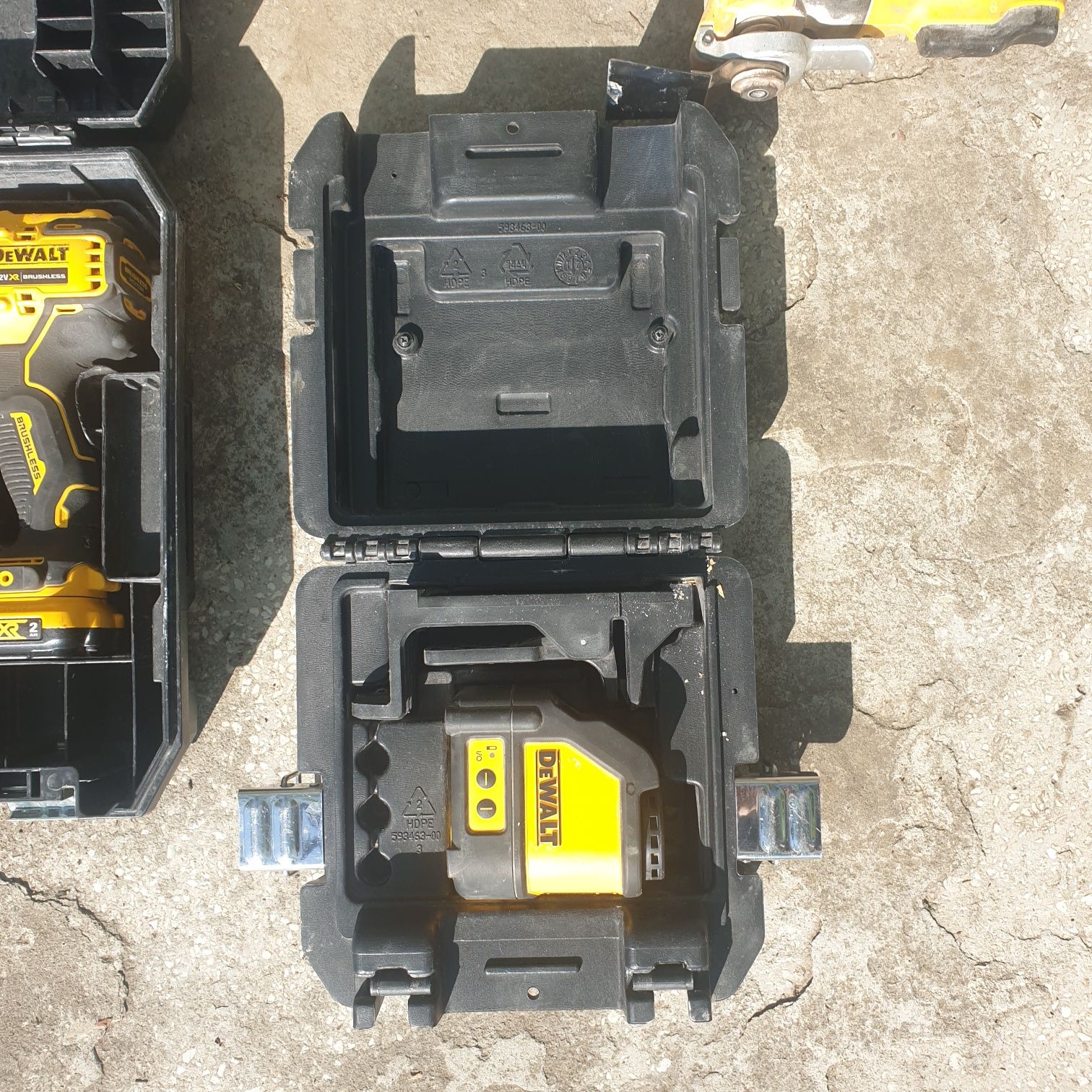 Инструменти makita miwaukee dewalt  винтоверт импакт циркуляр батерии
