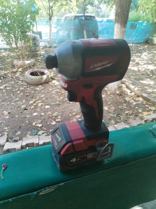 Scule milwakee in stare buna