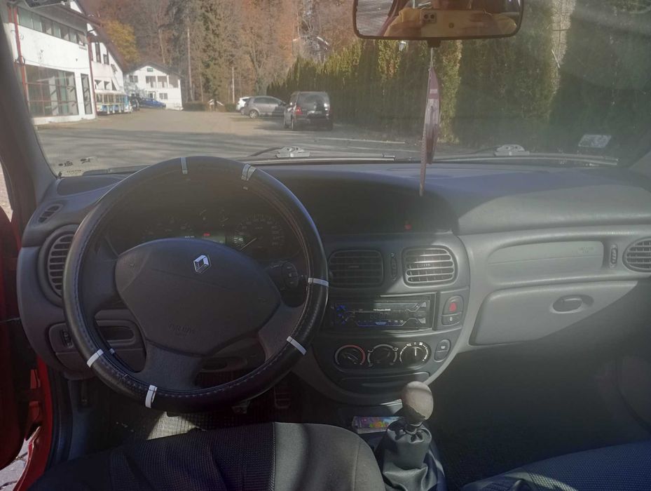 Renault Megane, an 2000.