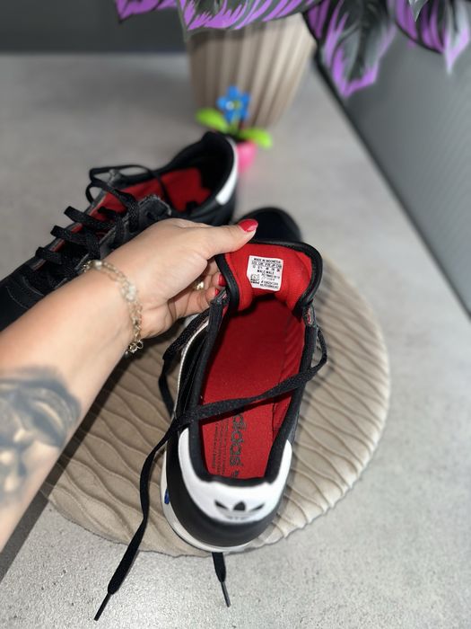 Adidas la trainer black