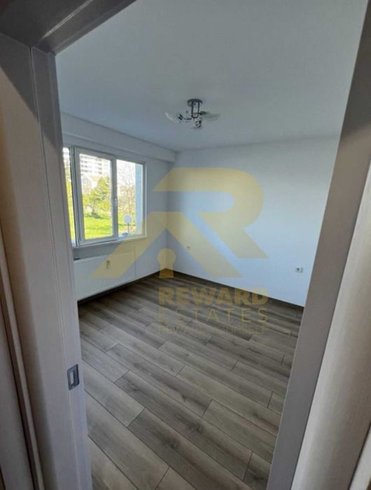 Продава се Тристаен апартамент в София, Младост 1 - 65 кв.м за 3016 €/кв.м - Снимка #9