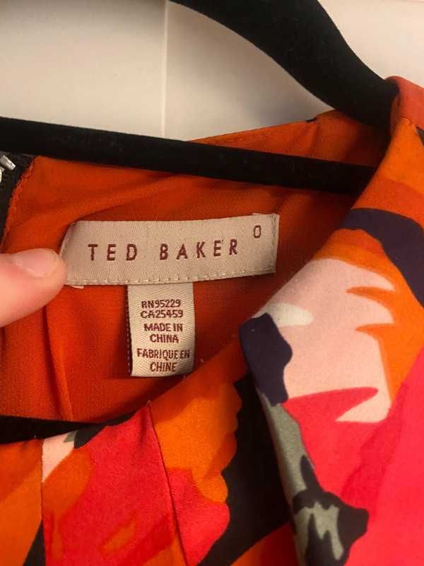 Ted Baker рокля на макове