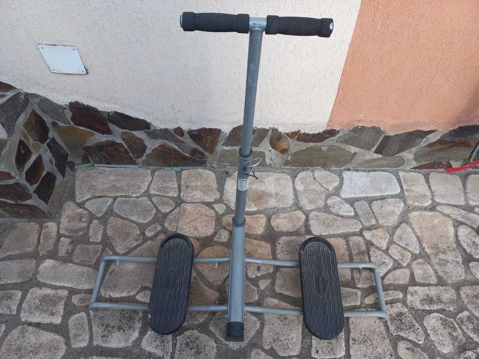 Aparat de fitness talie-coapse