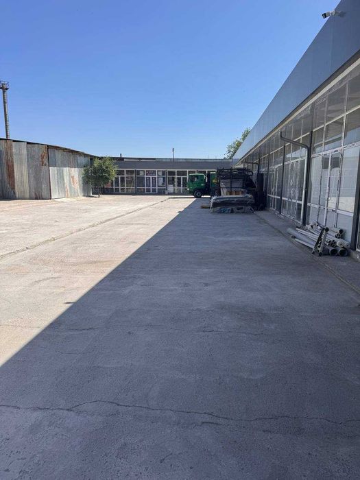 Земля с магазинами Куйлюк Строительный 47,6-соток кадастр есть