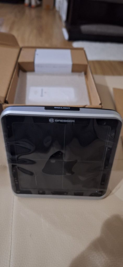 Statie meteo Bresser ClimaTemp TB cu ecran LCD color