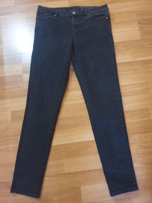 Blugi (bluză cadou)