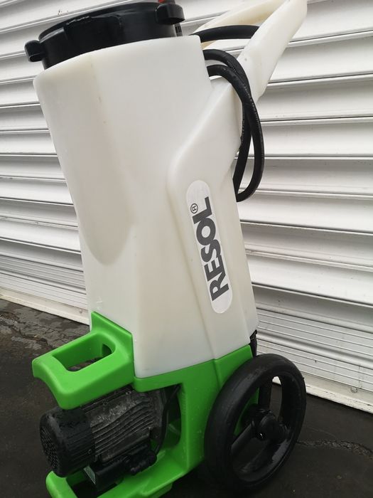 Resol 30L Станция за пълнене на Соларни Система Парно