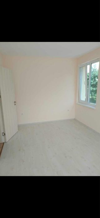 Дава се под наем Двустаен апартамент в Варна, Владислав Варненчик - 50 кв.м за 215 € - Снимка #2