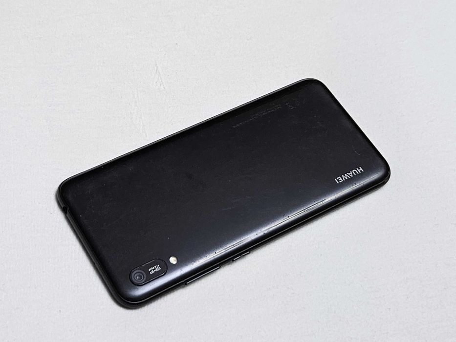Huawei Y6 2019 Dual stare buna , foliie display