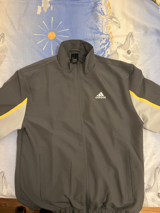 Adidas Оригинален комплект/Tracksuit S размер