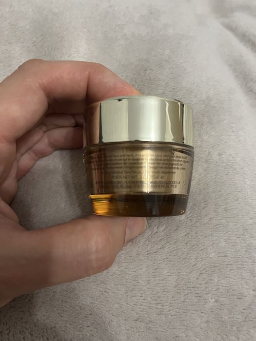 Ревитализиращ   крем  и  серум  ESTEE LAUDER