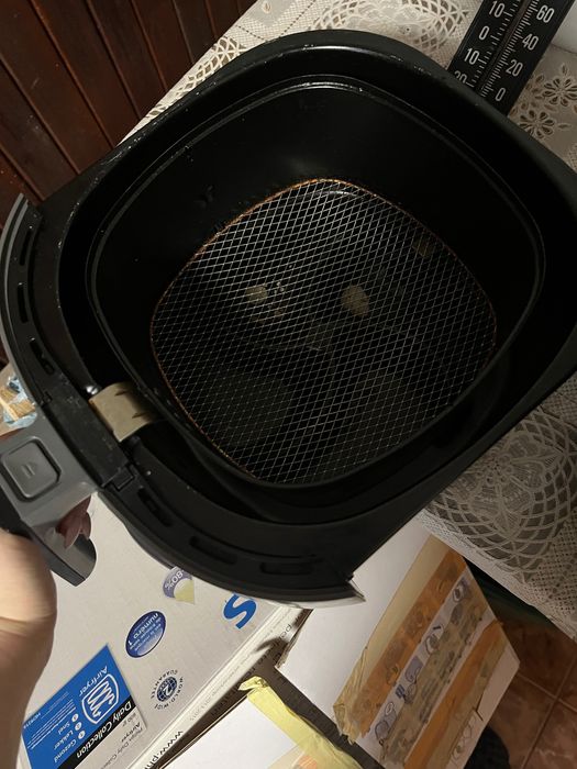 Продавам Airfryer