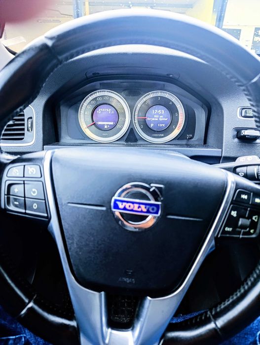 Volvo V60 2.0 D3 - 12000 лв
