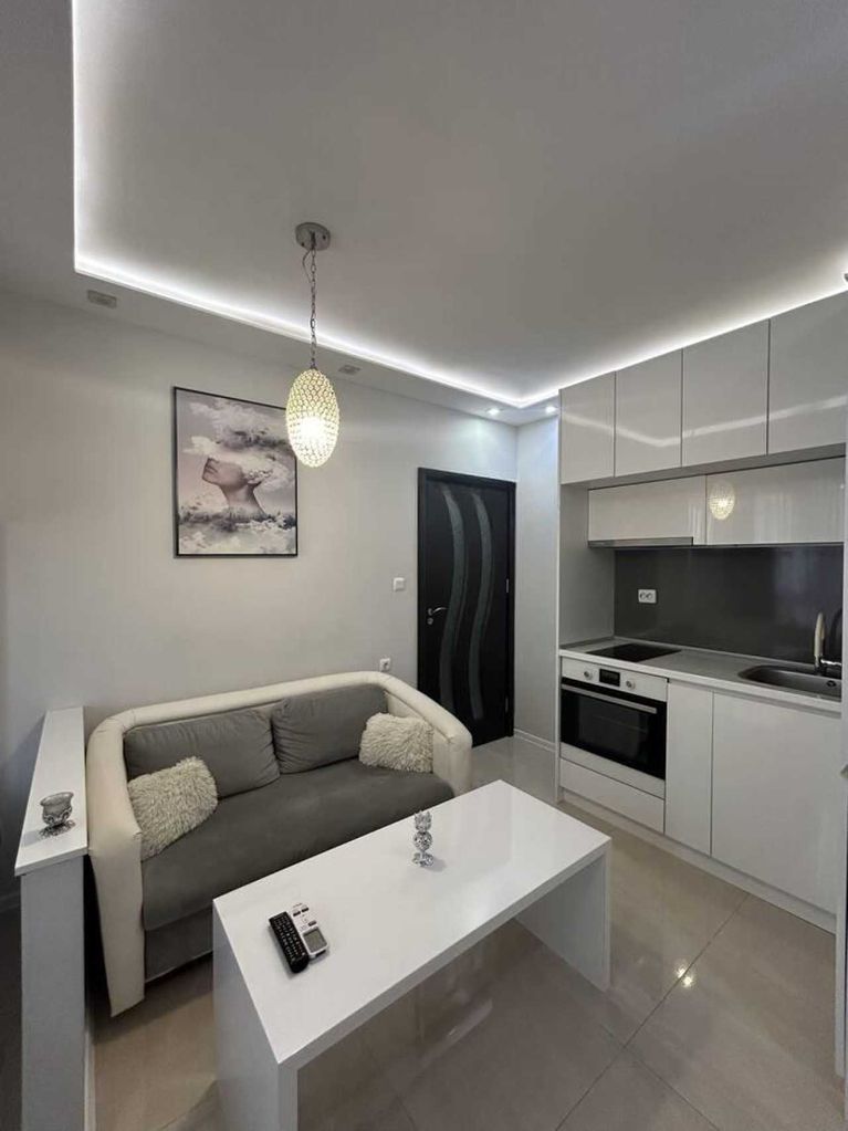 Продава се Едностаен апартамент в Пловдив, Южен - 36 кв.м за 1639 €/кв.м - Снимка #1