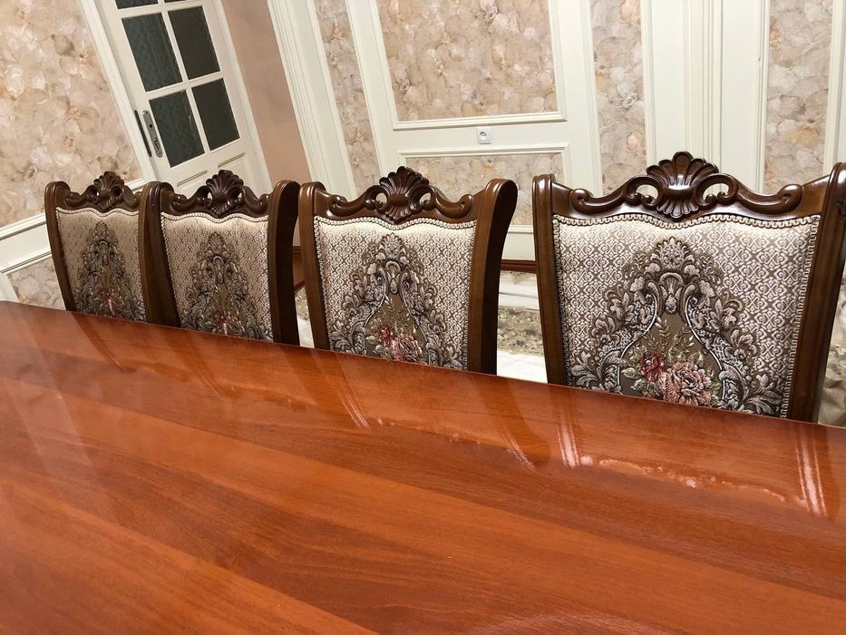 Стол стул сотилади