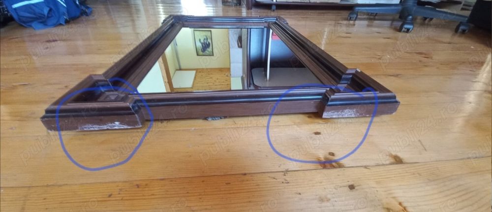 Oglindă de perete veche, cu ramă lemn 92/60 cm