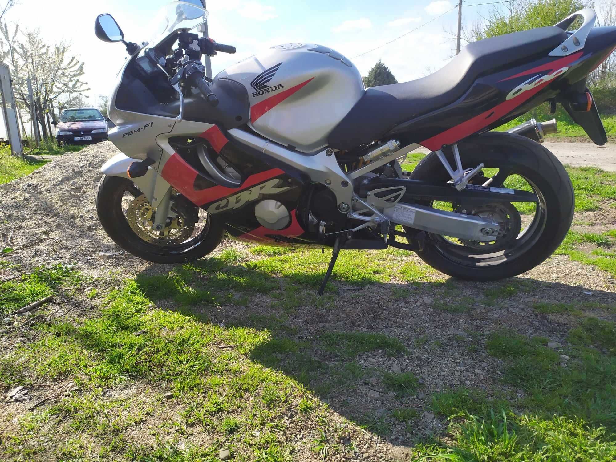 Honda cbr 600i,запазен и на реални км