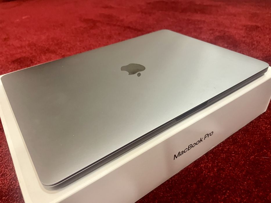 Macbook Pro 13" M1, 16gb ram, 512 ssd impecabil