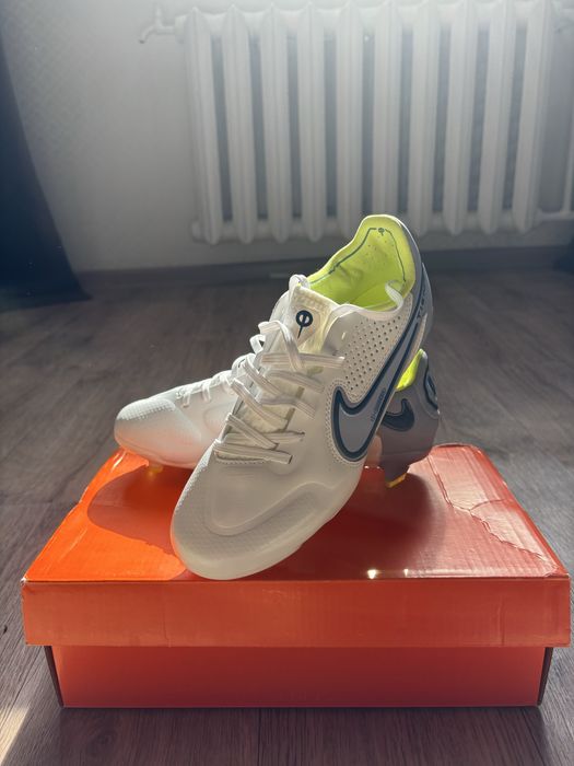 Бутсы Nike Tiempo