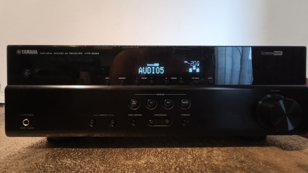 Receiver amplificator Yamaha HTR 2064, 5.1 la 80w Rms/canal impecabil