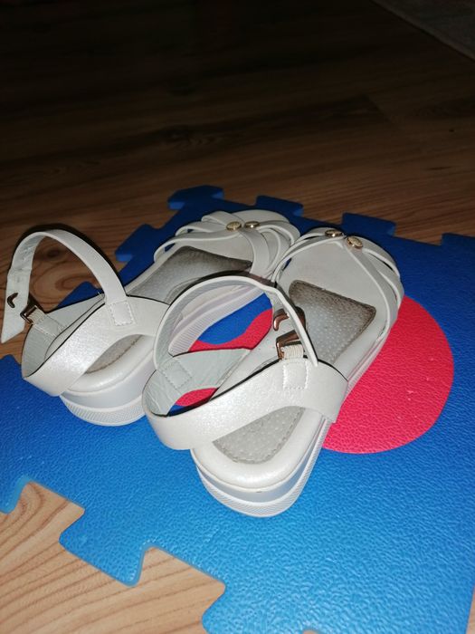 Sandale evenimente