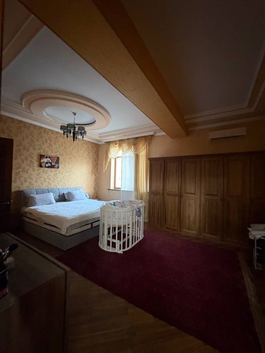 Продается дом с бассейном 6 соток. Чайхана салом.