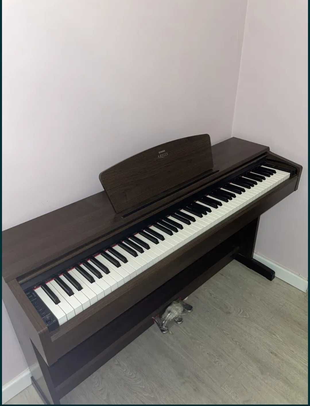Пианино Yamaha (Индонезия)