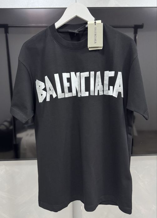 Tricou balenciaga