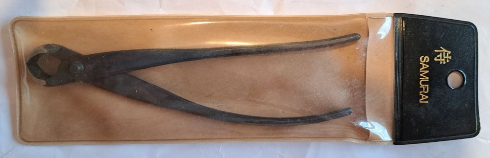 Cleste japonez mic din otel pt bonsai - knob cutter - marca Samurai