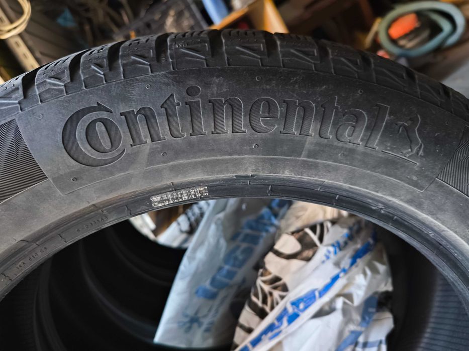 Шины зимние шипованные 235/55/20